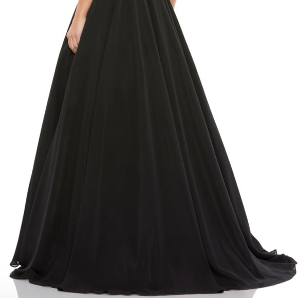 Mac Duggal Ballgown (Black, New) - Picture 4 of 4